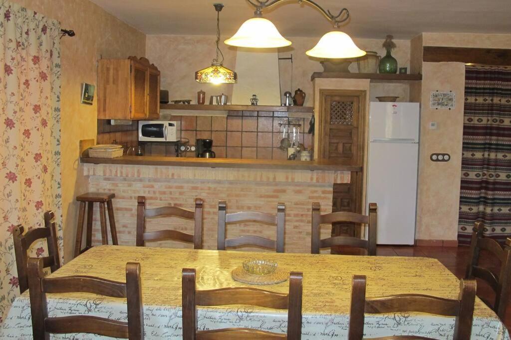 Gran Casa, Lagunas De Ruidera, Bbq, Porche, Chimenea Exteriér fotografie